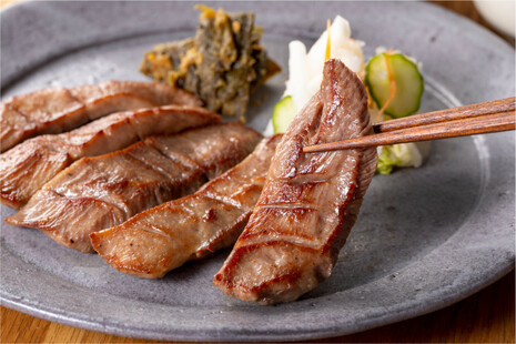 【600～700g】「和牛」特上生牛たん 良いとこ1本切り(塩味)