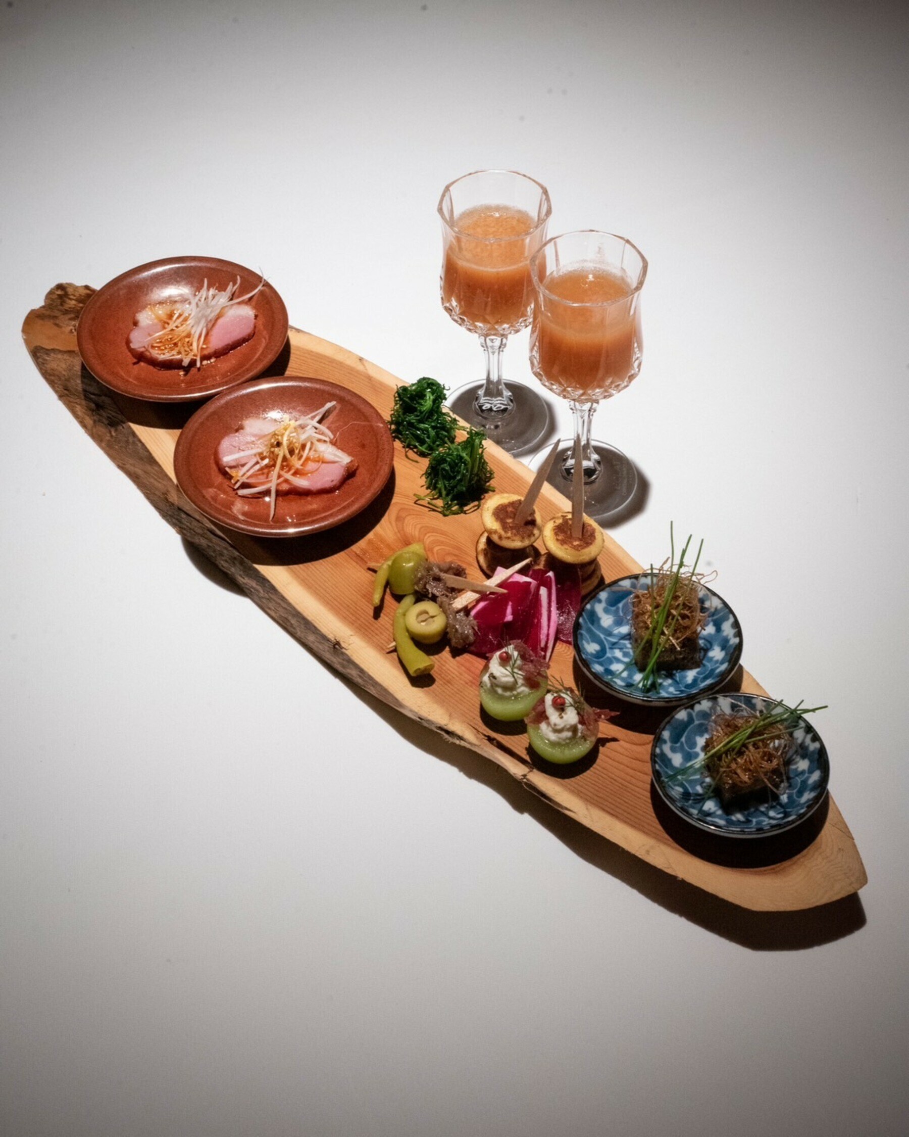 ピンチョス5種とガスパチョ