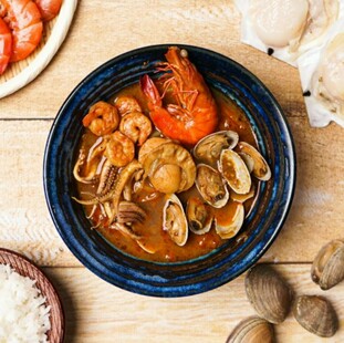 北海道の恵み！竜宮の賄い海鮮スープカレー（2～4人前）