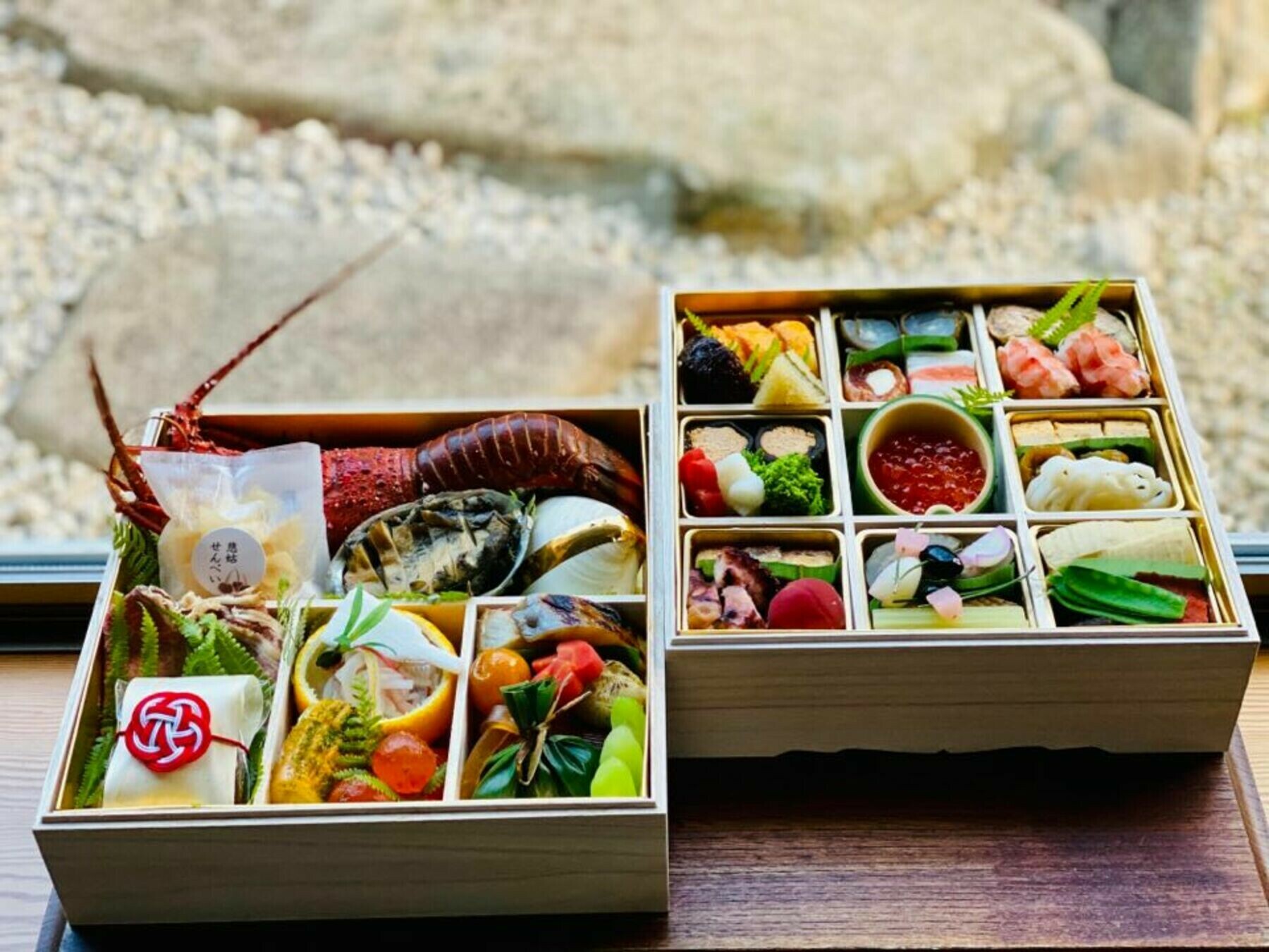 ※二段重のお節料理のイメージです(食材の入荷状況により、内容が変更となる場合がございます)