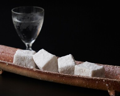 椰子の白わらび餅