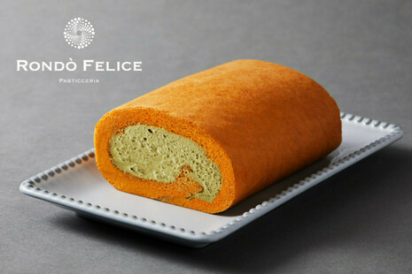 濃厚ピスタチオロールケーキ