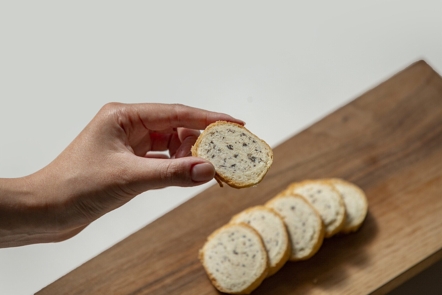 画像は「アンチョビチーズアルメット」です