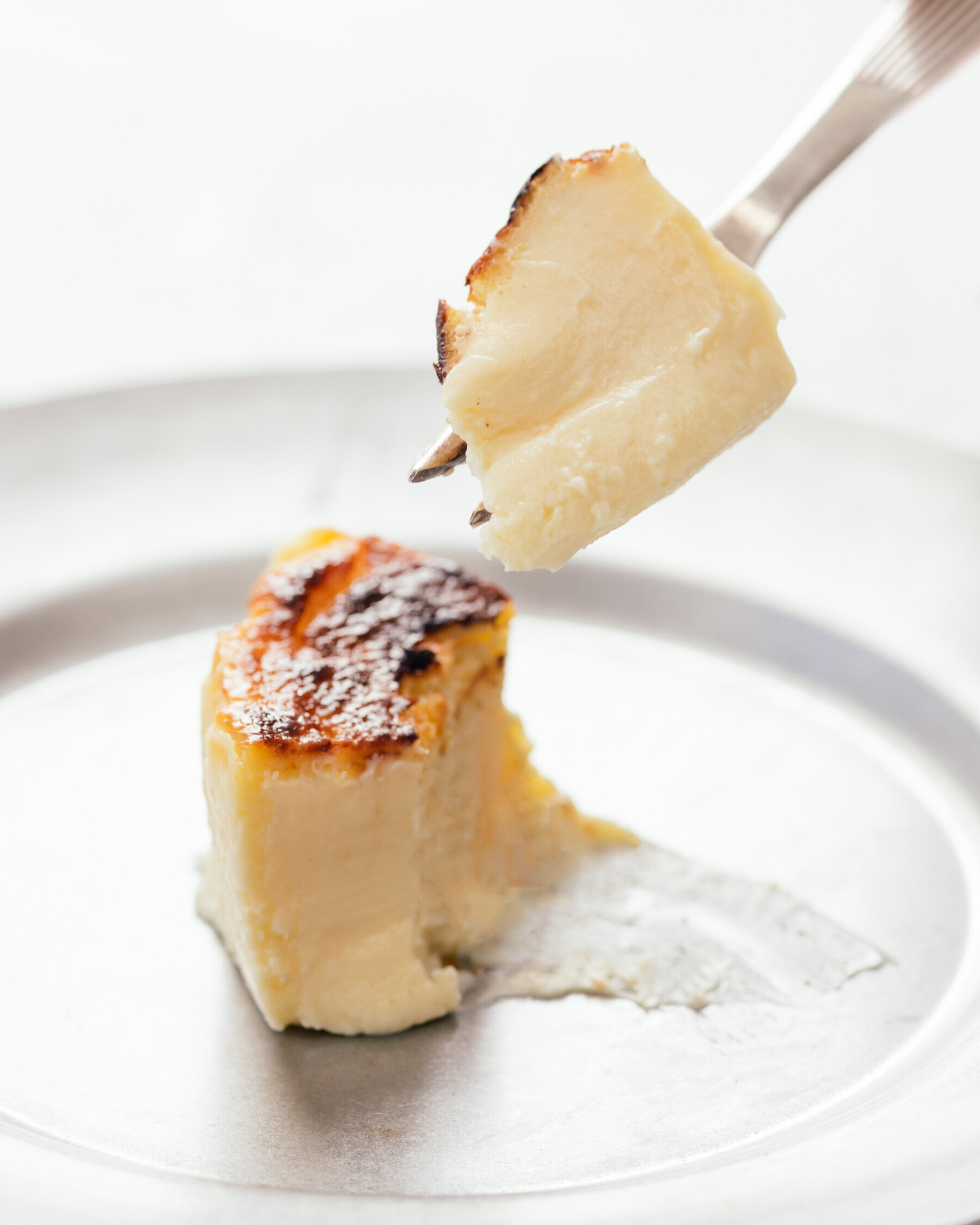 BLANCA BASQUE CHEESECAKE
