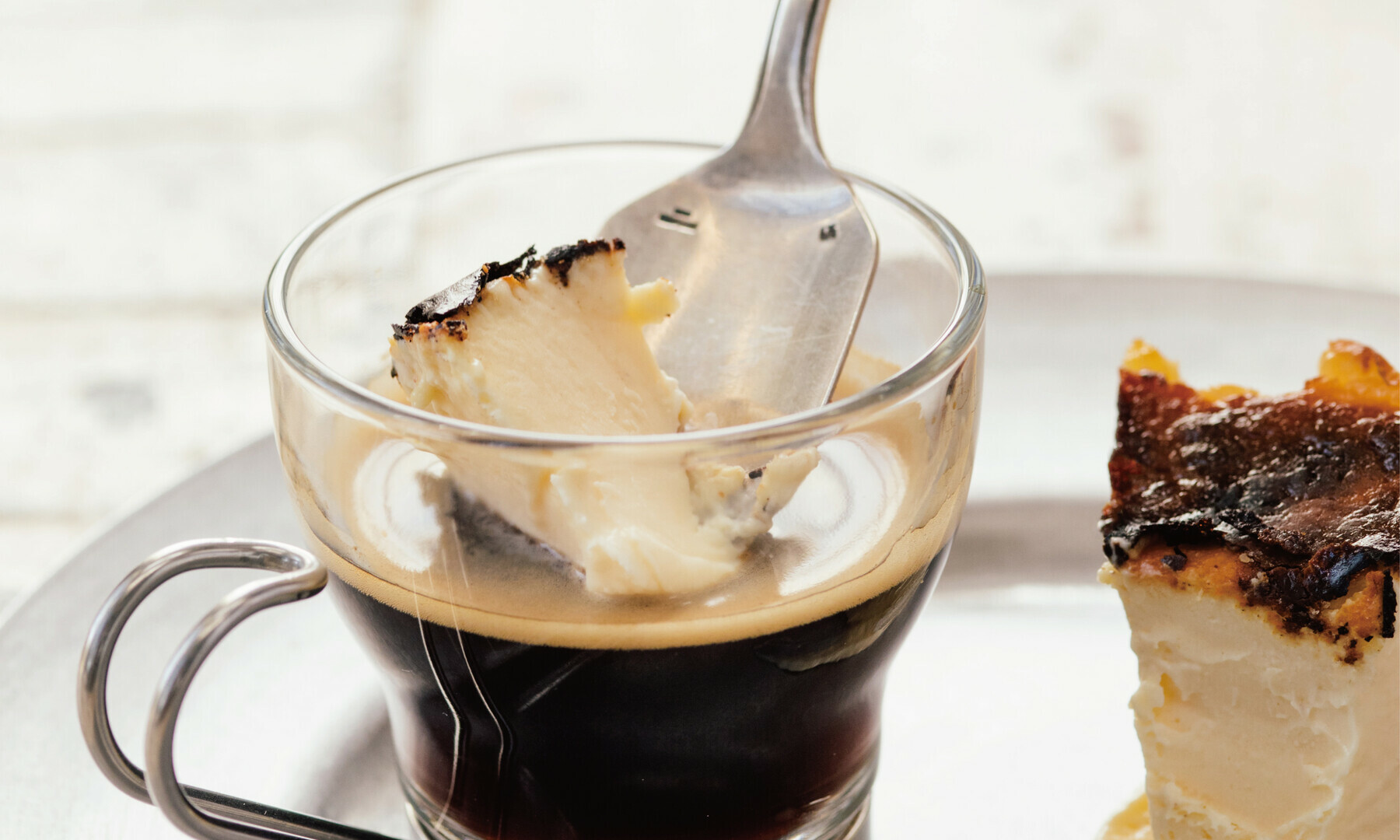 BLANCA BASQUE CHEESECAKE